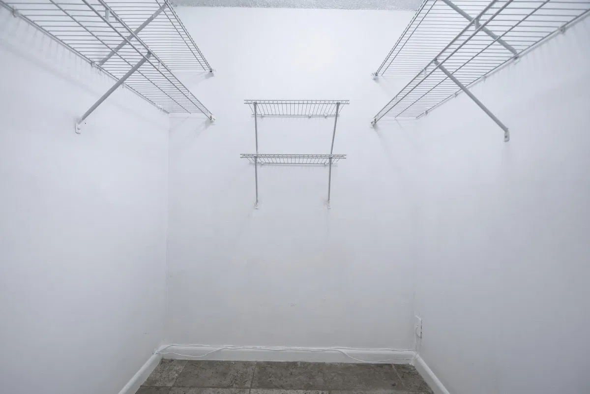 Unit 203 photo 16