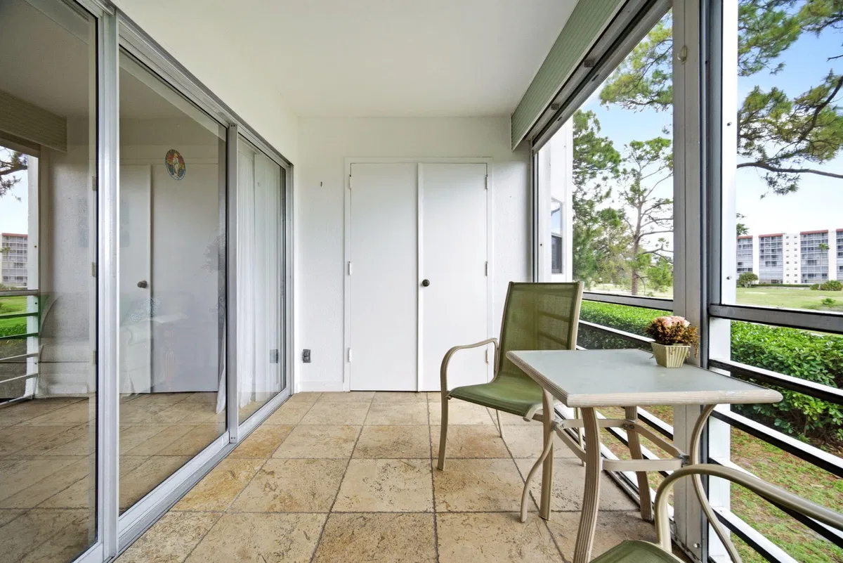 Unit 203 photo 19