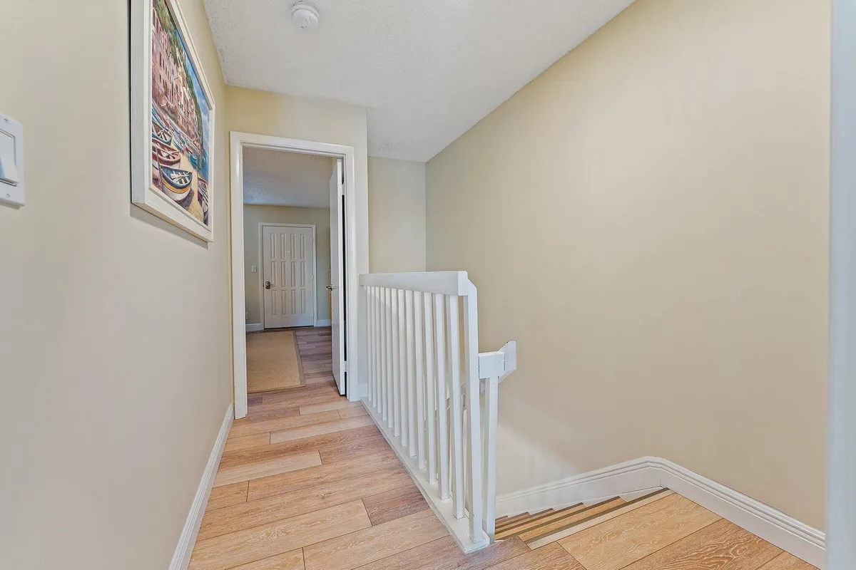 Unit A105 photo 22