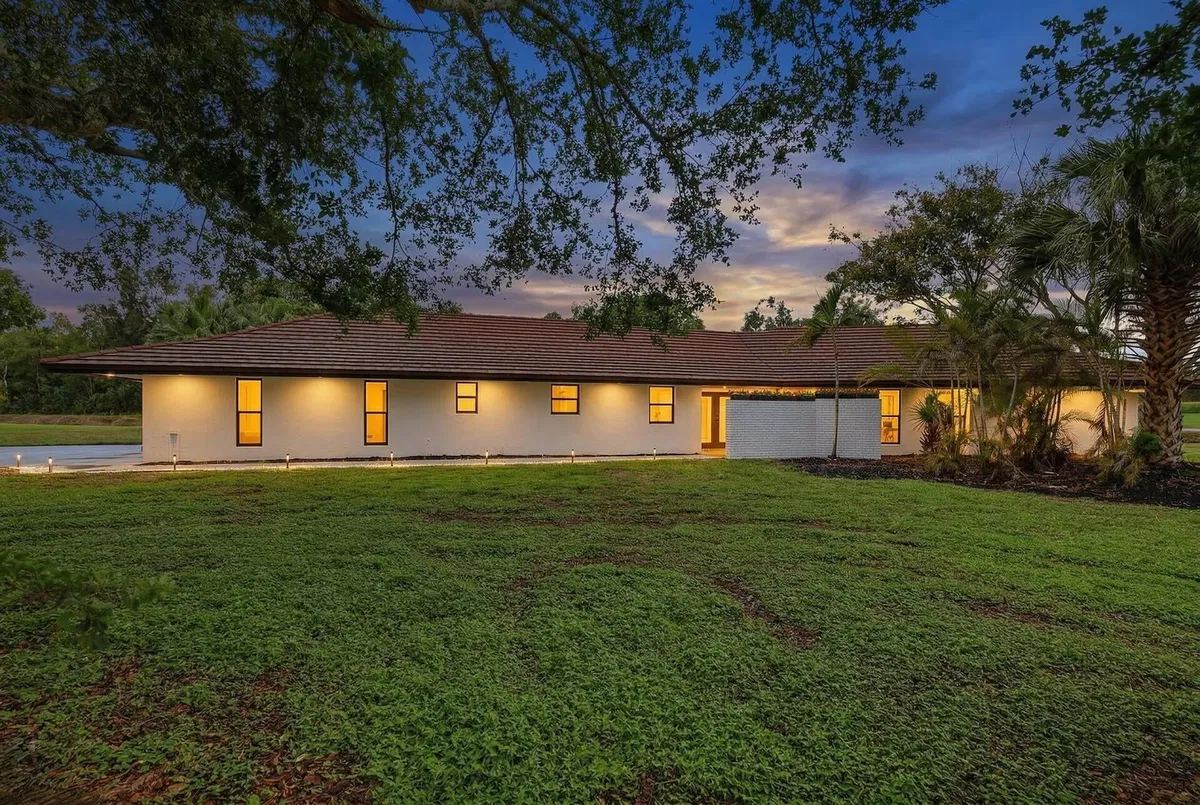Residence photo 25