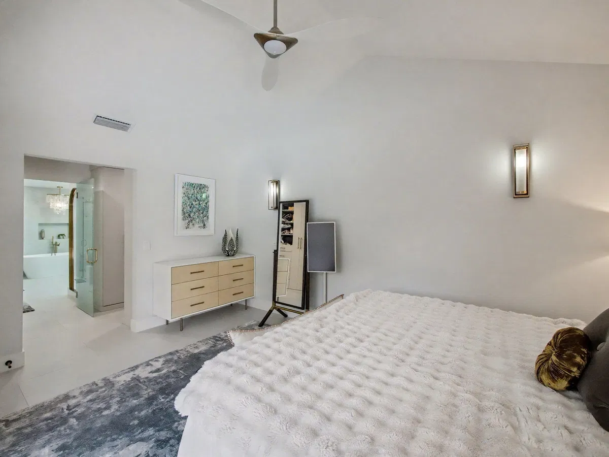  Residence photo 16