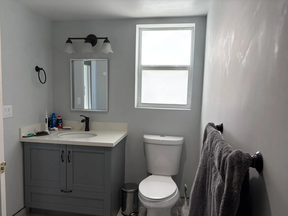 Unit 105 photo 19