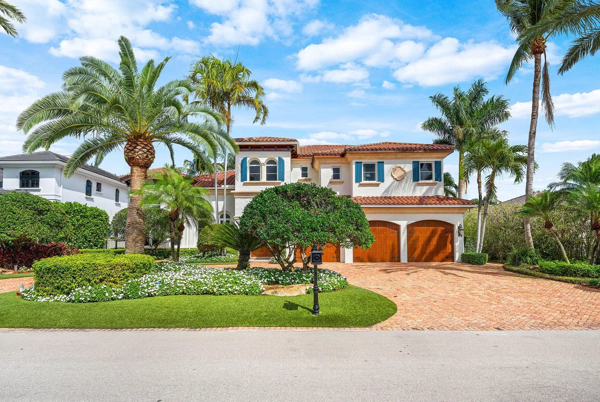 Royal Palm Yacht and Country Club Residence