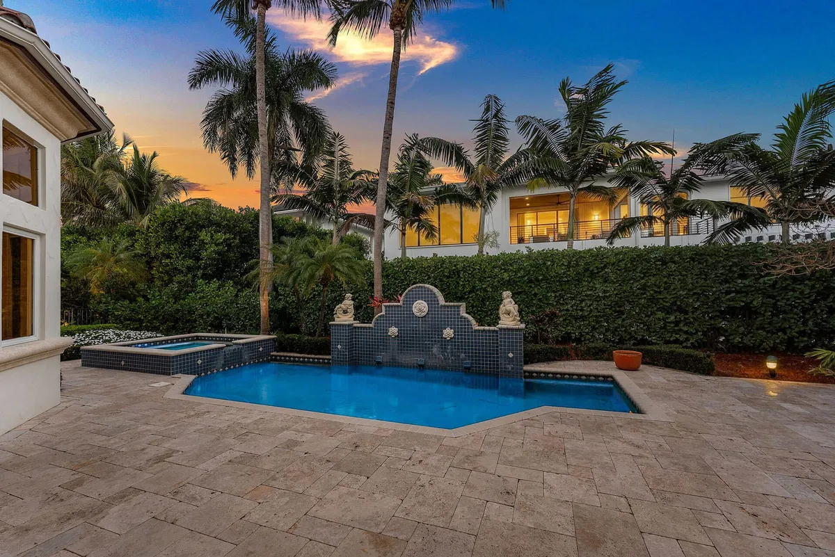 Royal Palm Yacht and Country Club Residence photo 61