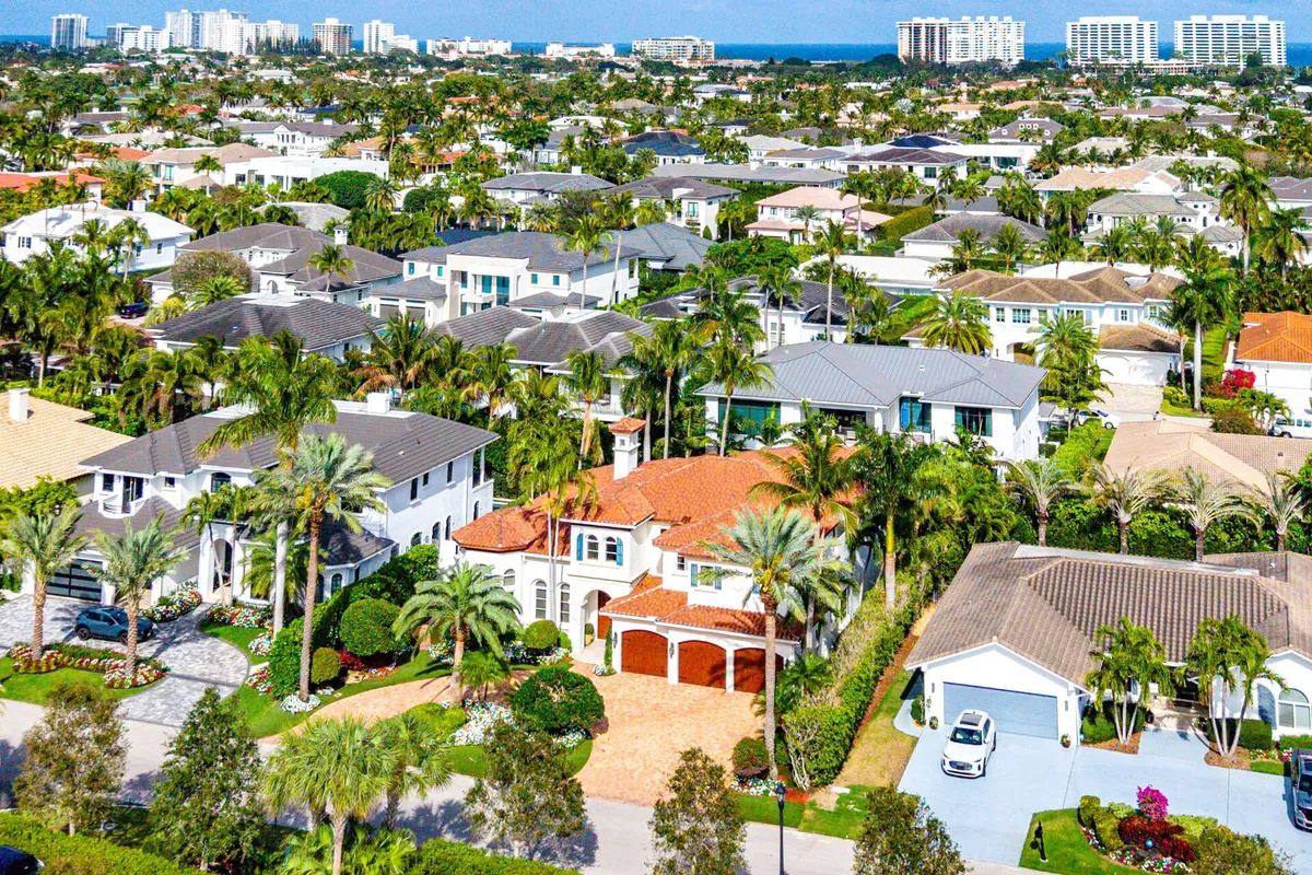Royal Palm Yacht and Country Club Residence photo 70