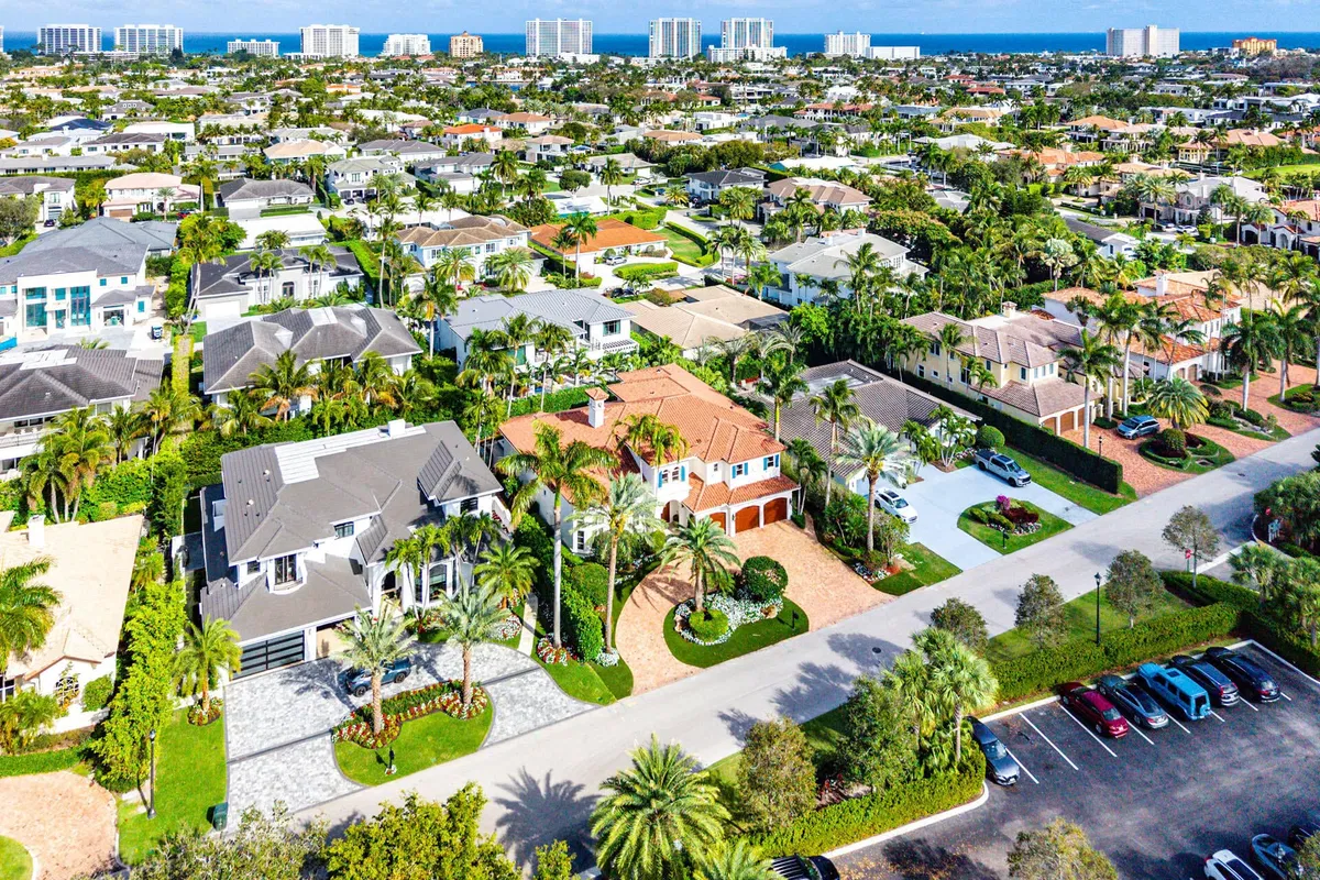 Royal Palm Yacht and Country Club Residence photo 73