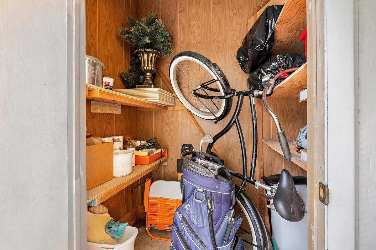 Unit 6-51 photo 16