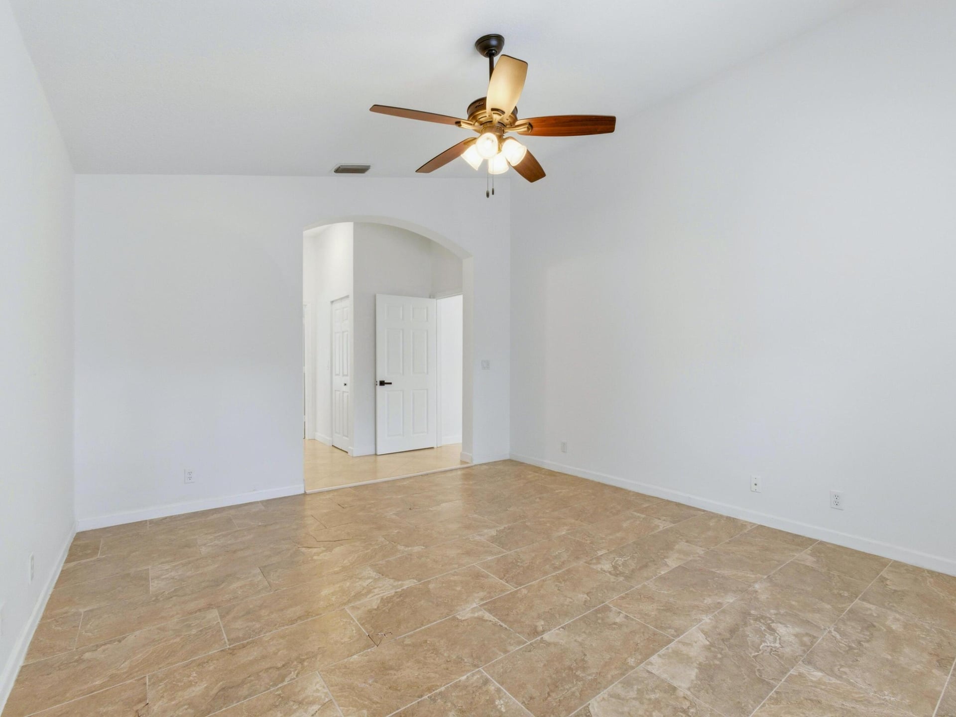 Residence photo 28