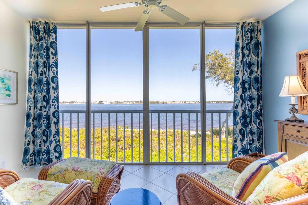 Harbour Ridge Residence
