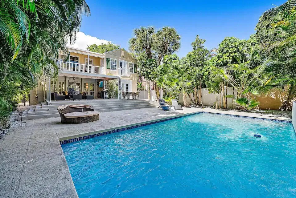 SoSo West Palm Beach Residence