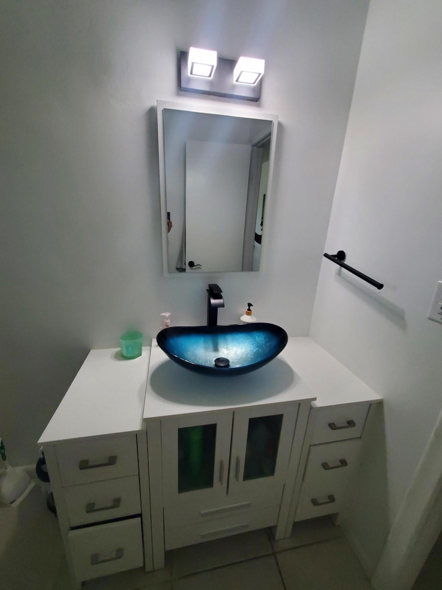  Unit 558 photo 40
