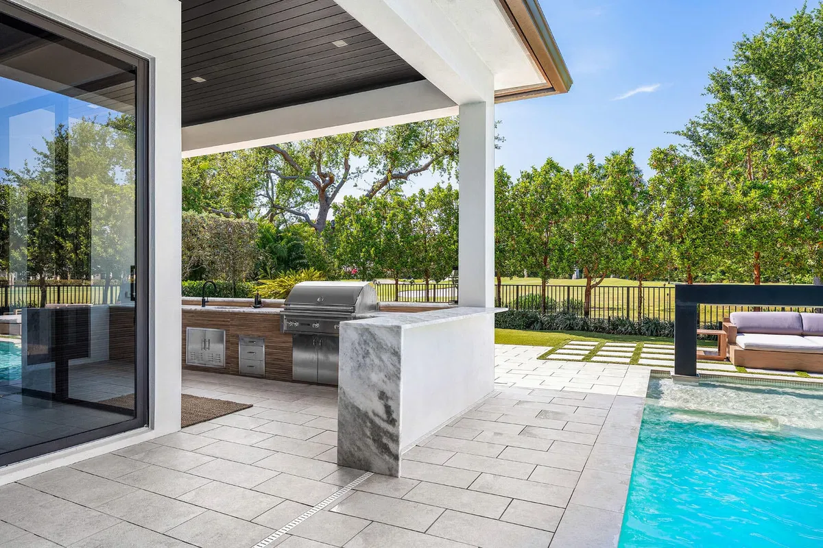Royal Palm Yacht and Country Club Residence photo 40