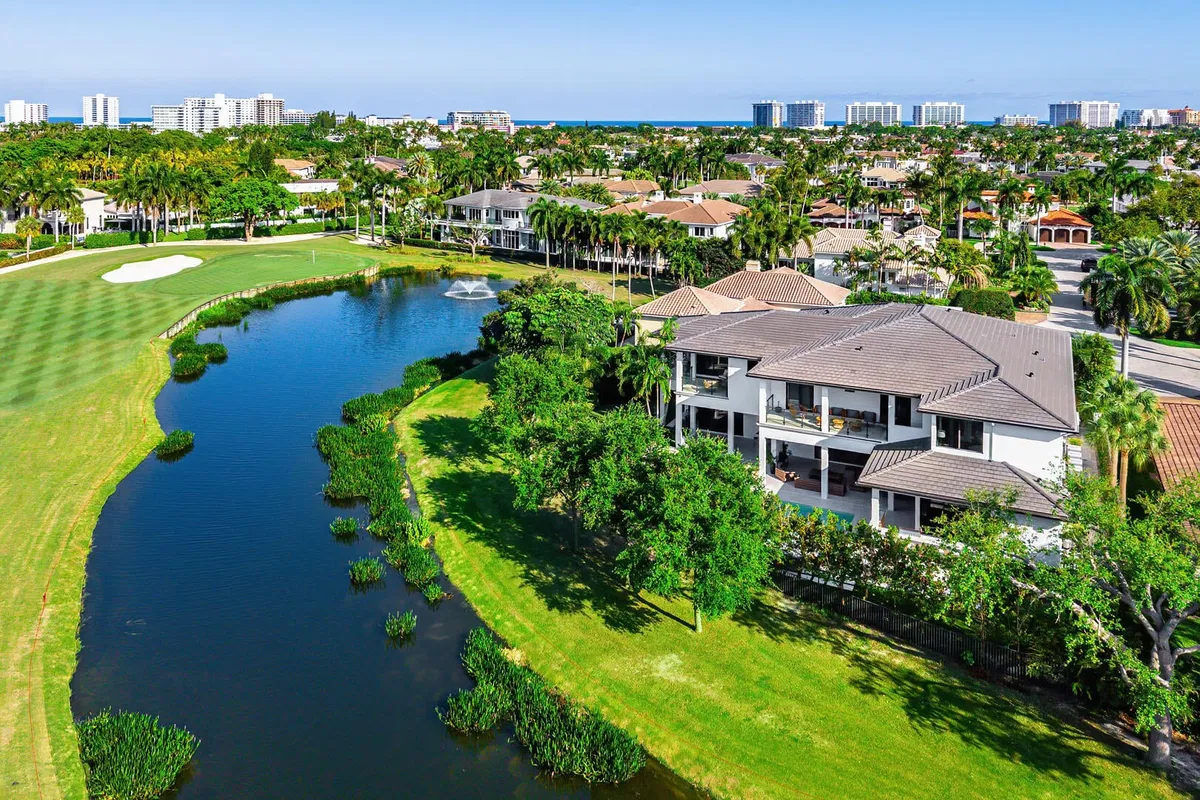 Royal Palm Yacht and Country Club Residence photo 91