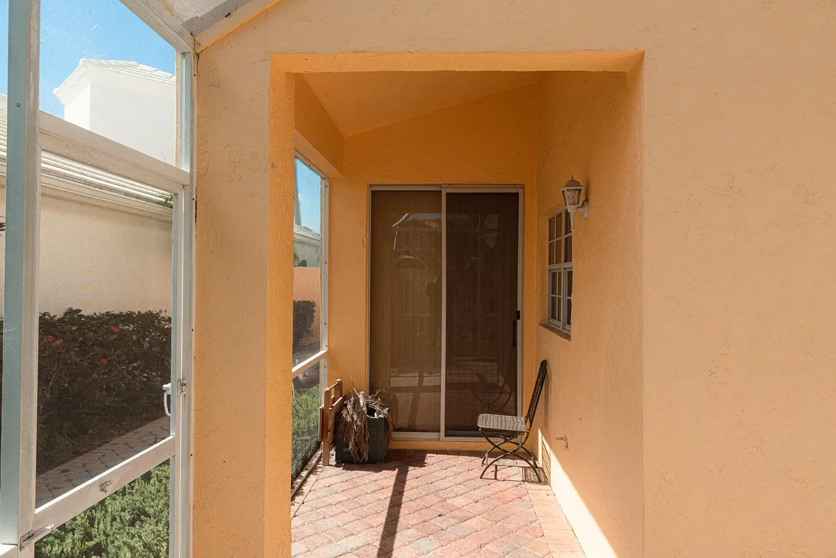  Residence photo 28