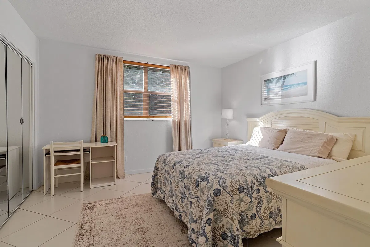  Unit 208 photo 13