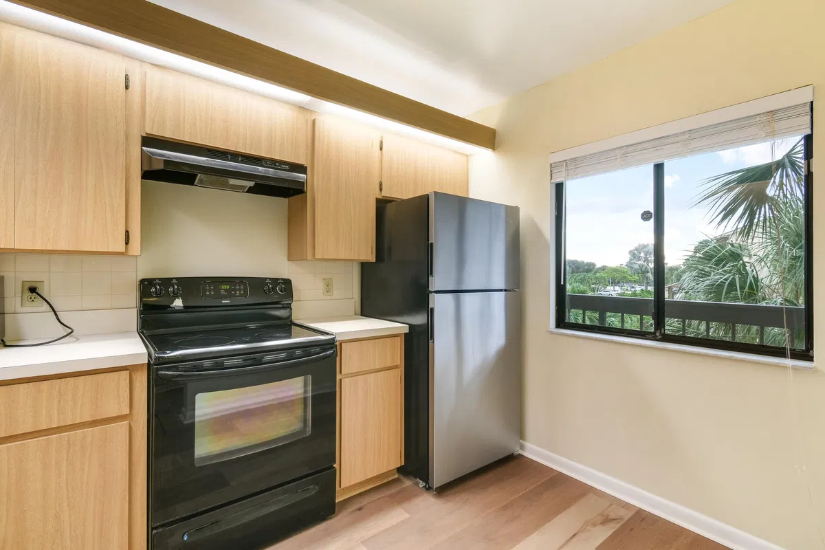  Unit 301 photo 22