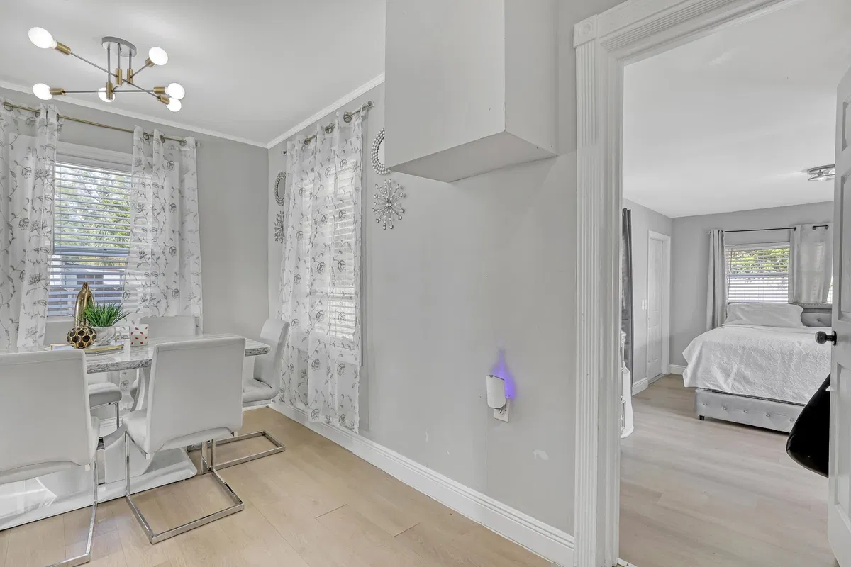 West Palm Beach Residence photo 19