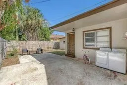 West Palm Beach Residence photo 28