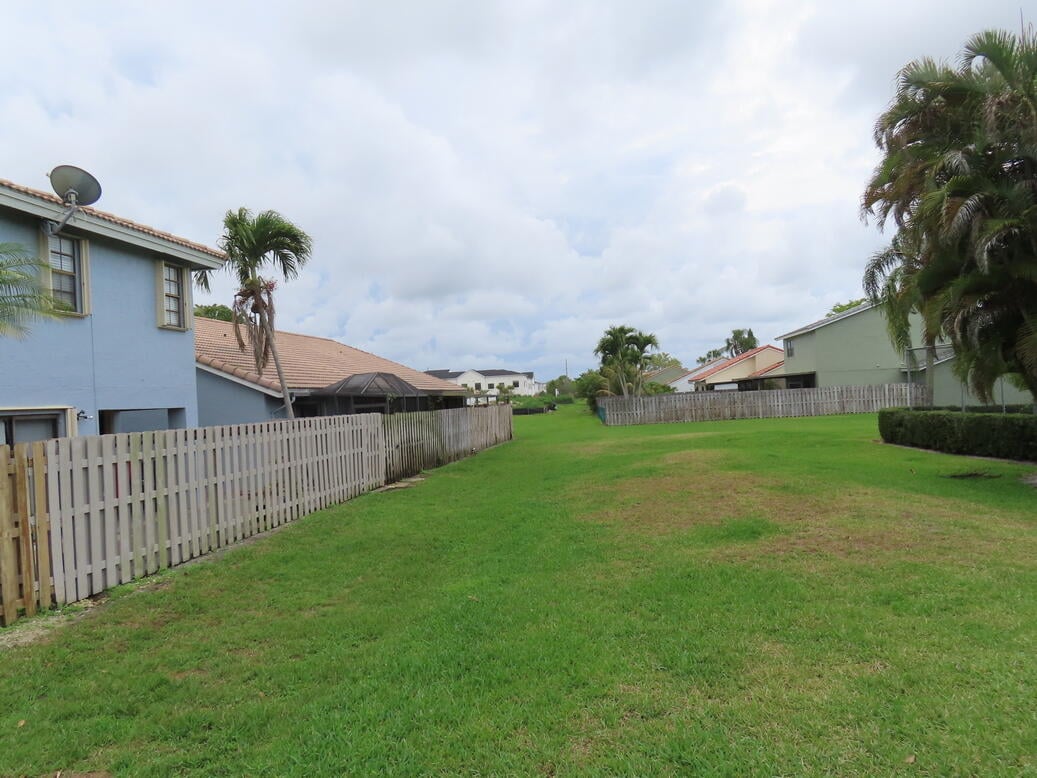 Unit C photo 34