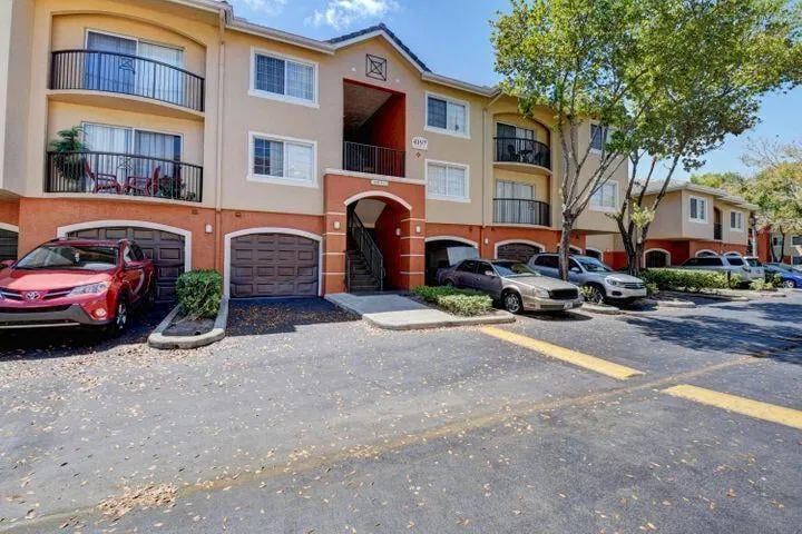  Unit 209 photo 10