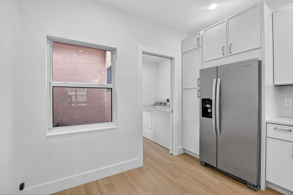 Residence photo 16