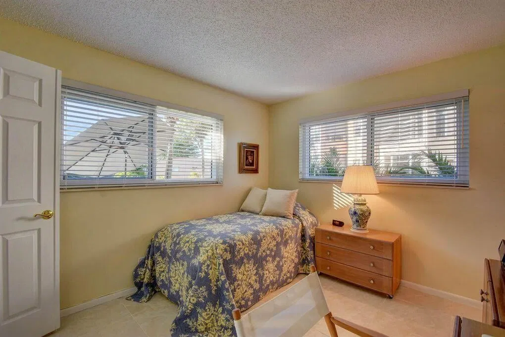  Residence photo 34