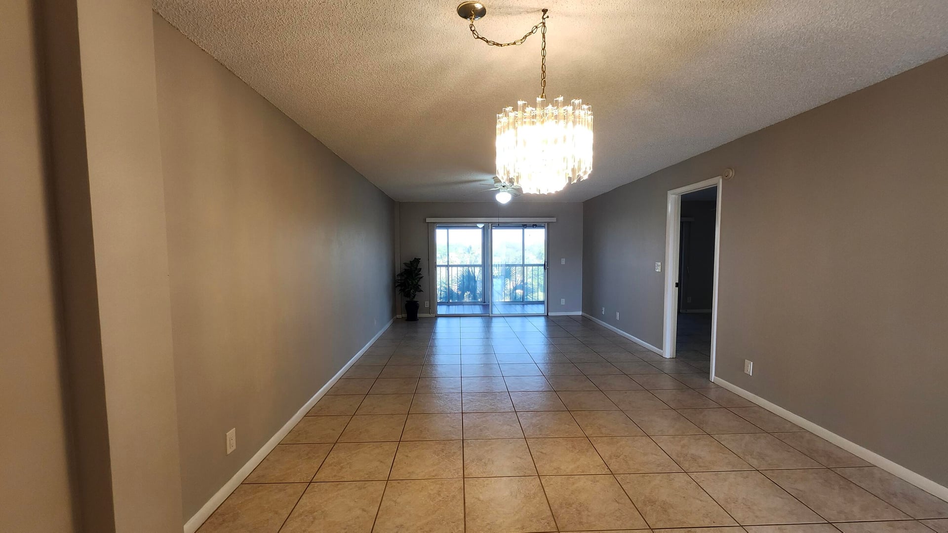 Unit 414 photo 25