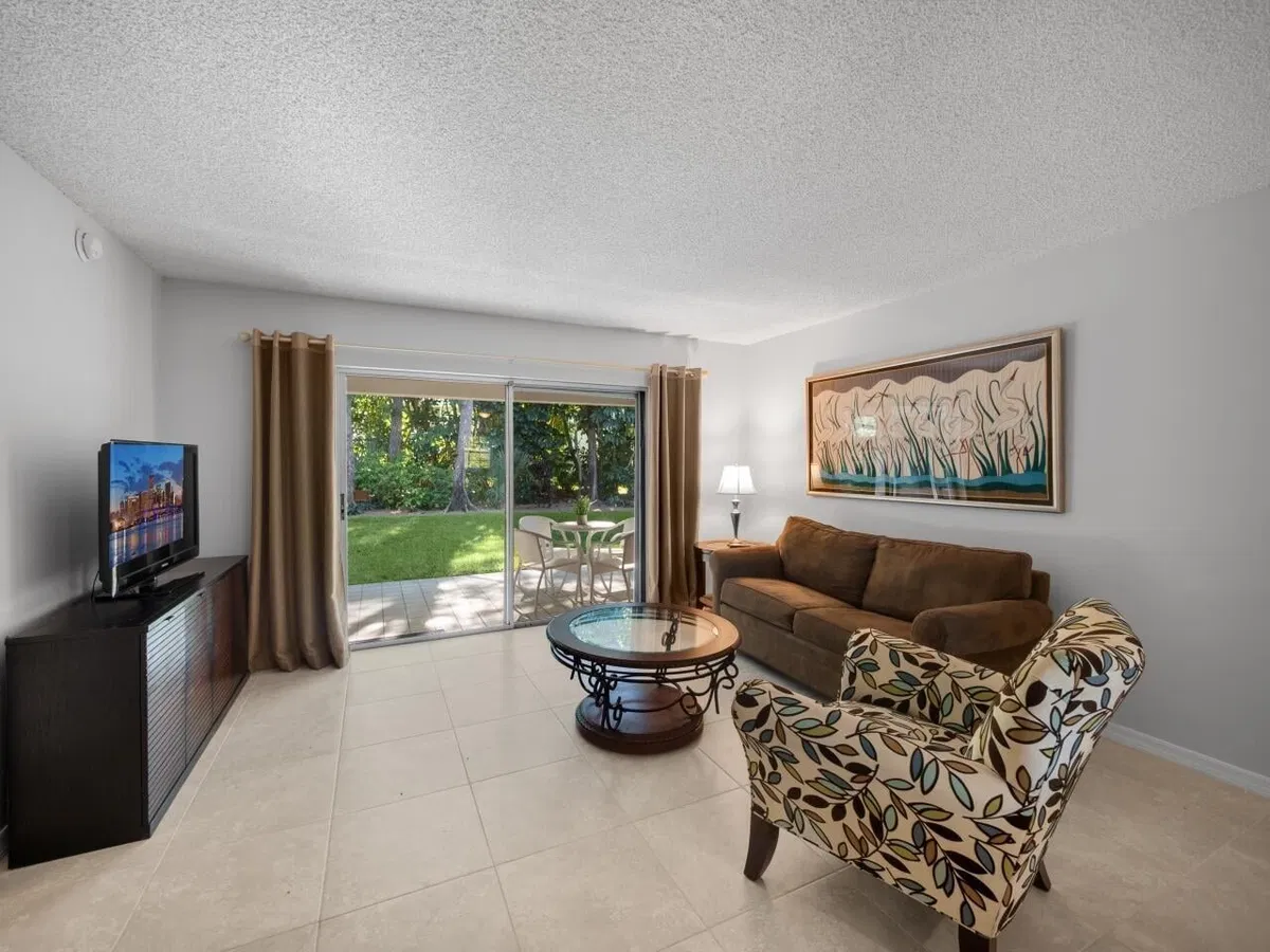 Singer Island Residence photo 4