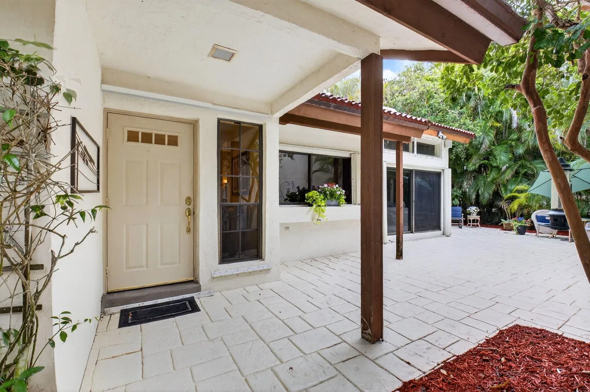 Residence photo 4