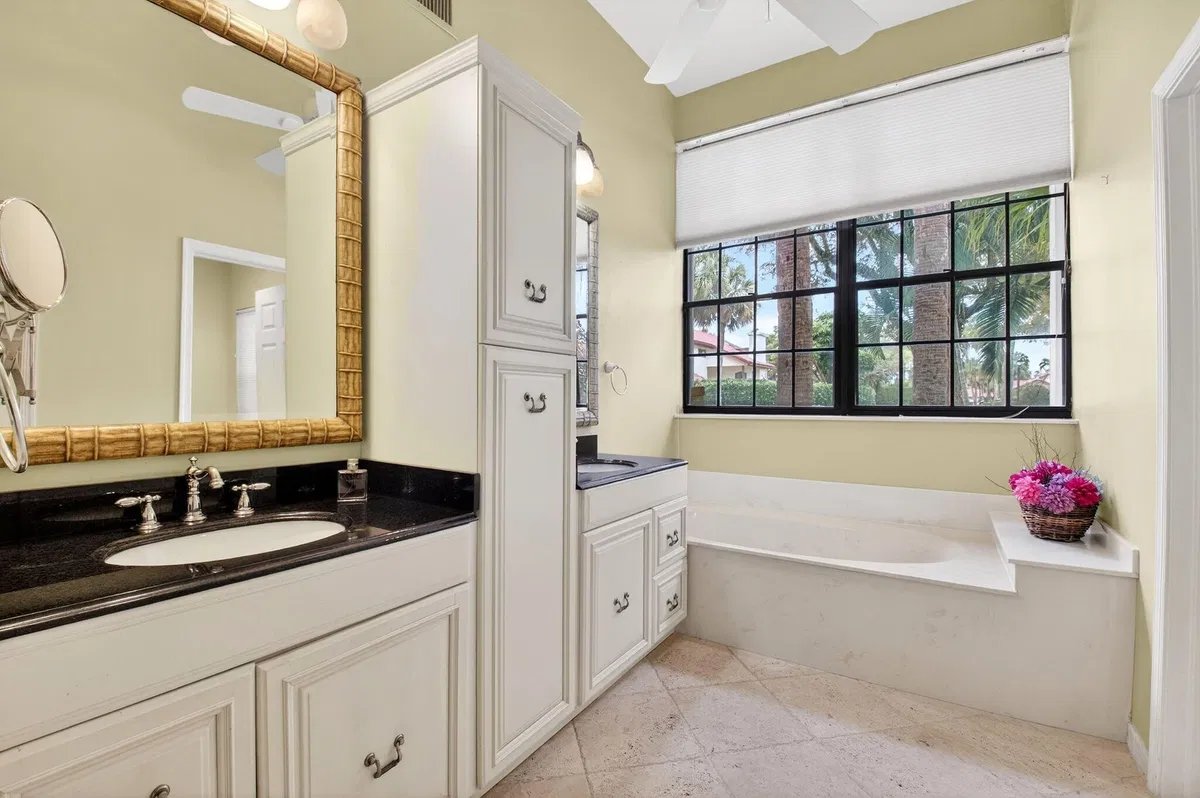 Residence photo 40