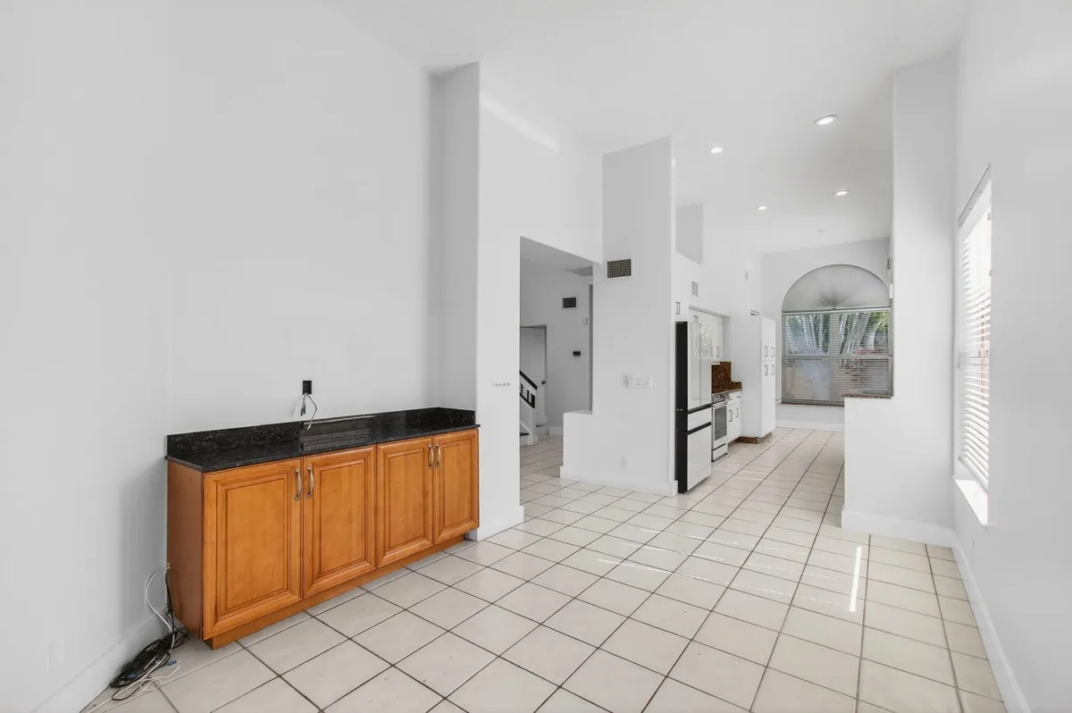 Residence photo 10