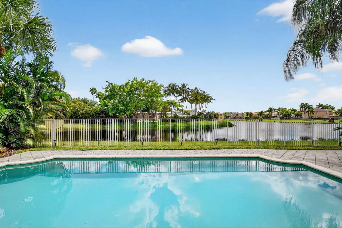 Saturnia Boca Raton Residence photo 28