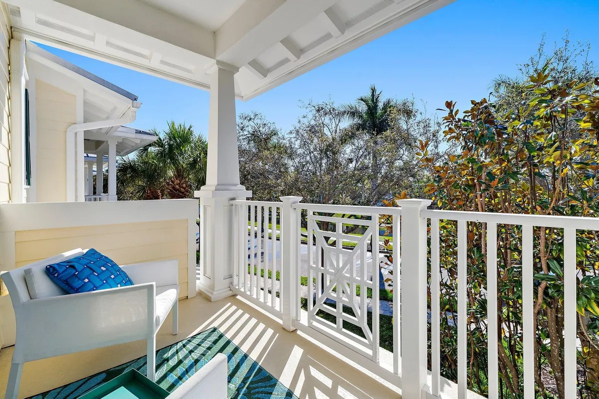 Mallory Creek Abacoa Residence photo 22