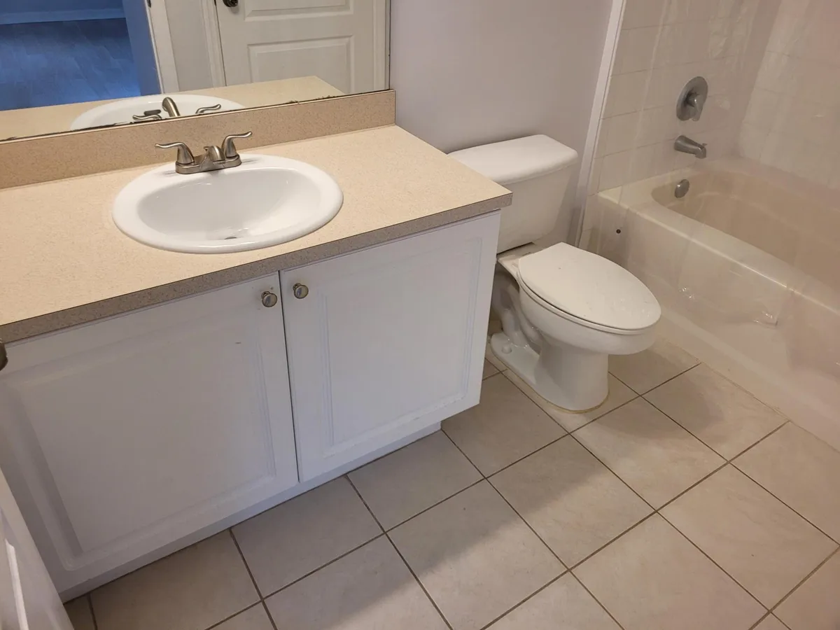 Unit 301 photo 19