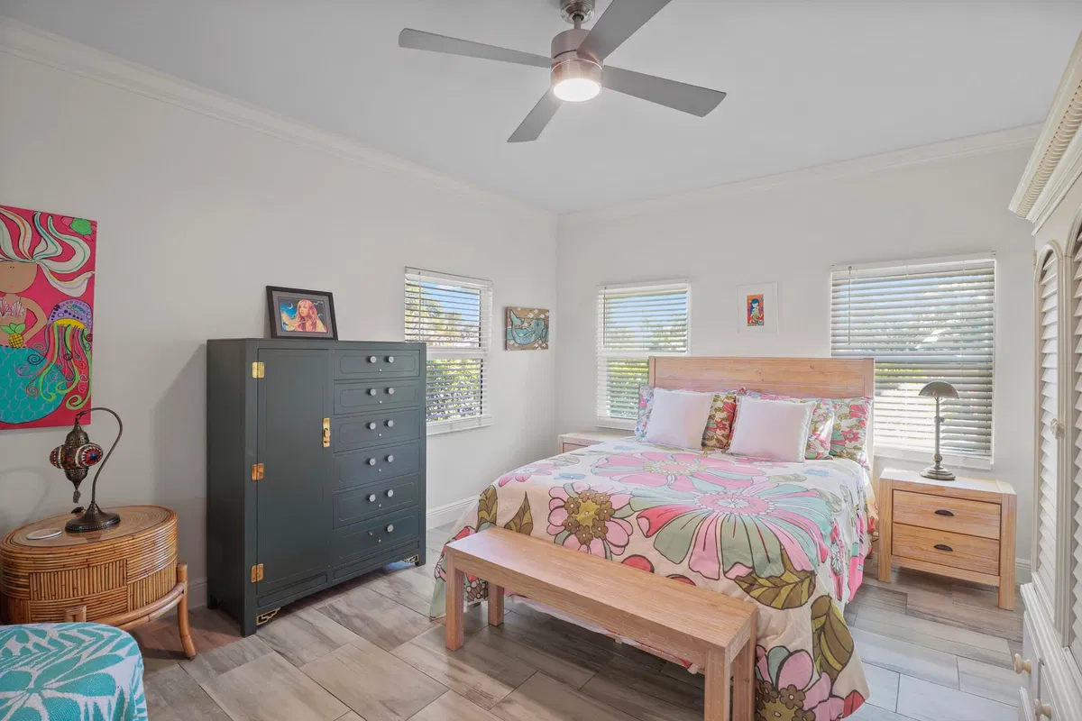 Residence photo 34