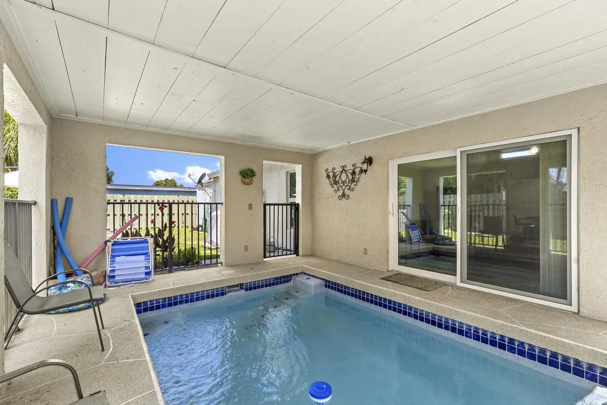 West Palm Beach Residence photo 28