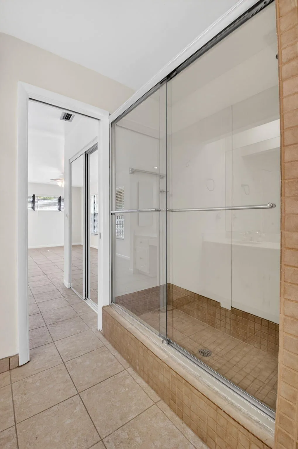 Residence photo 34
