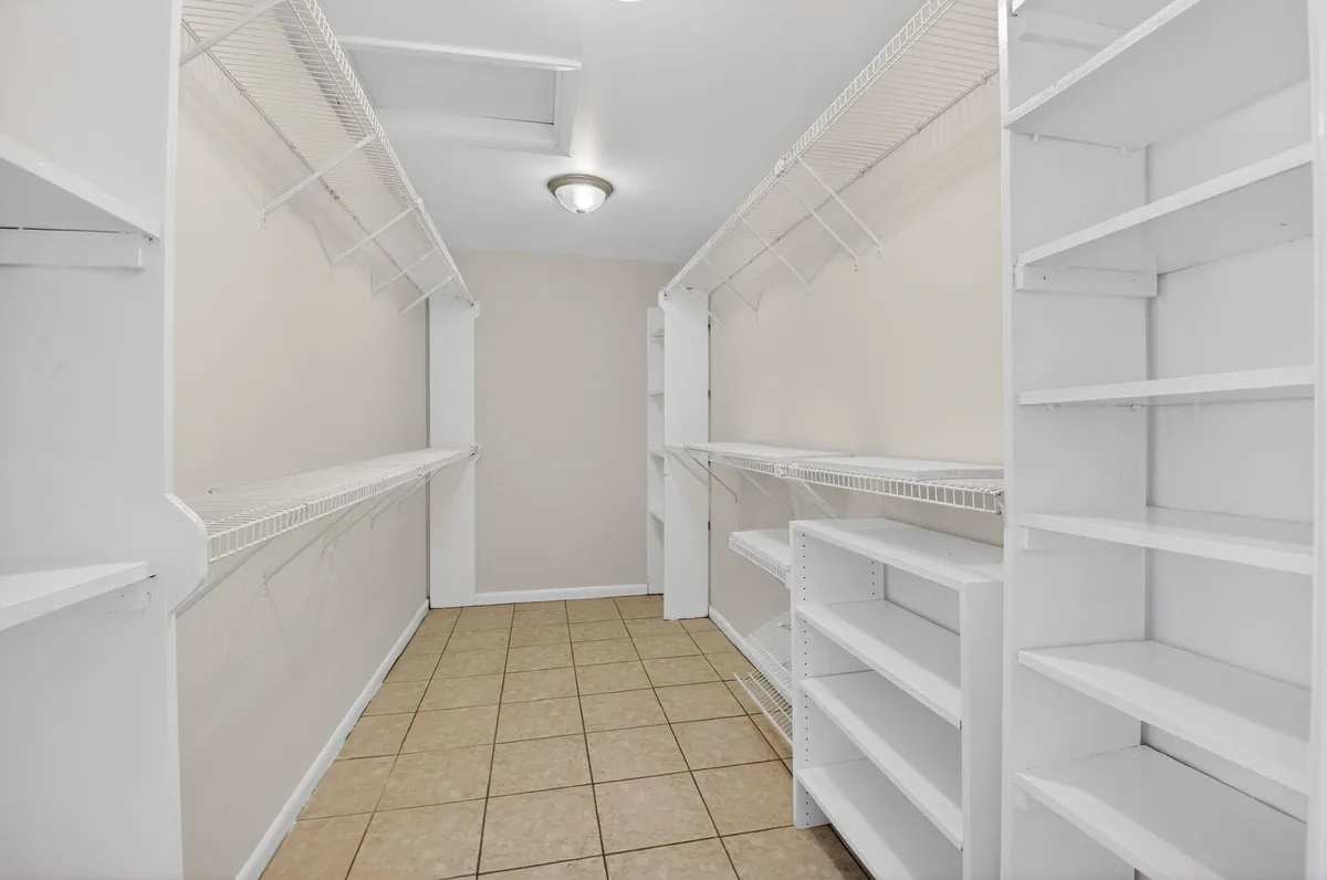 Residence photo 37