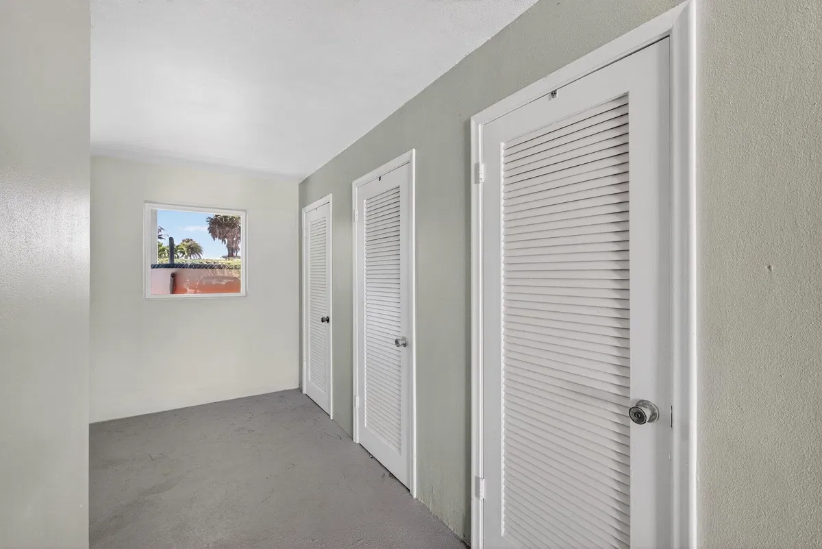 Unit 309 photo 55