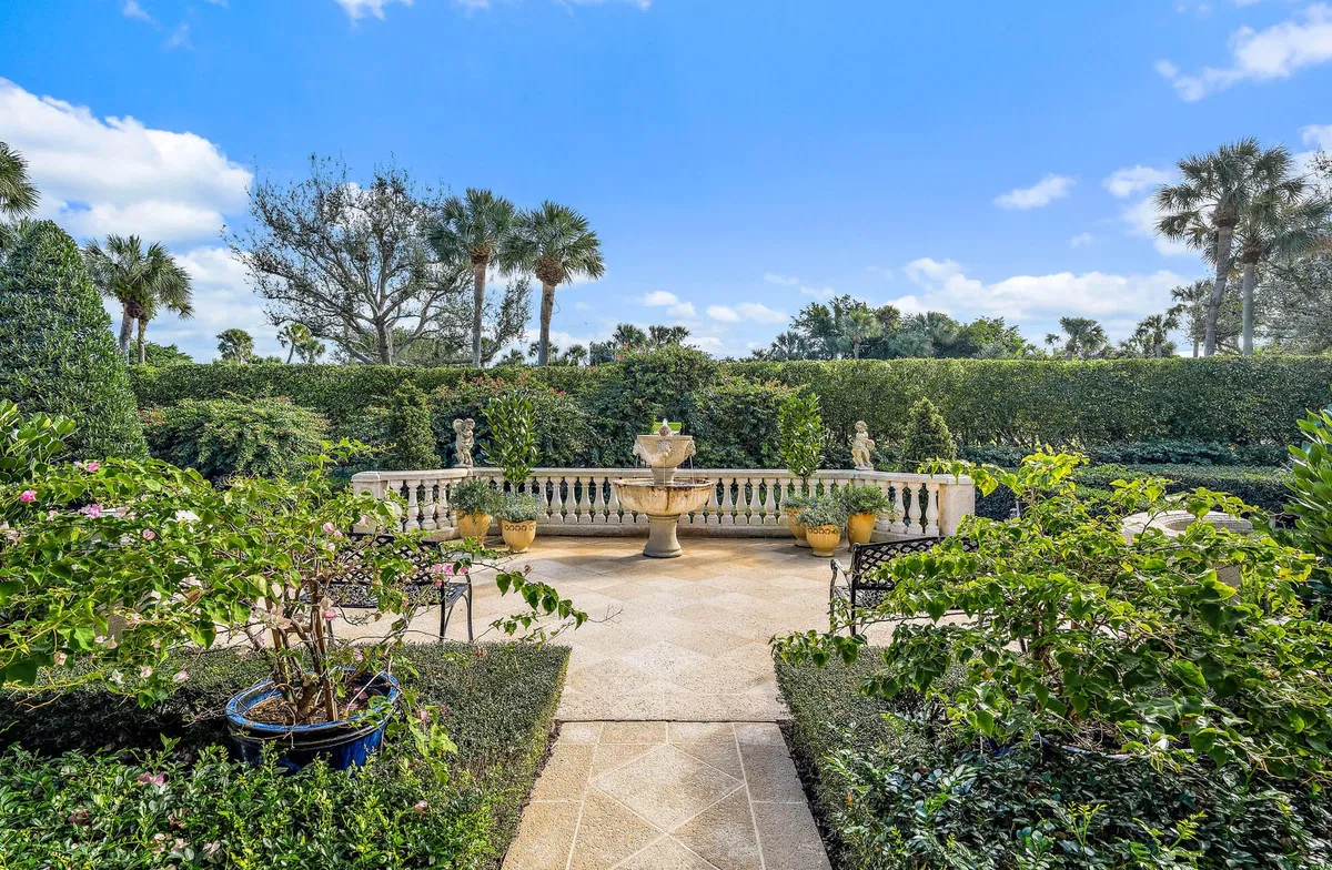 Singer Island Residence photo 25