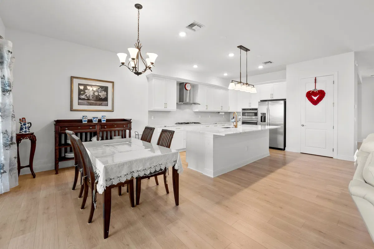  Residence photo 25