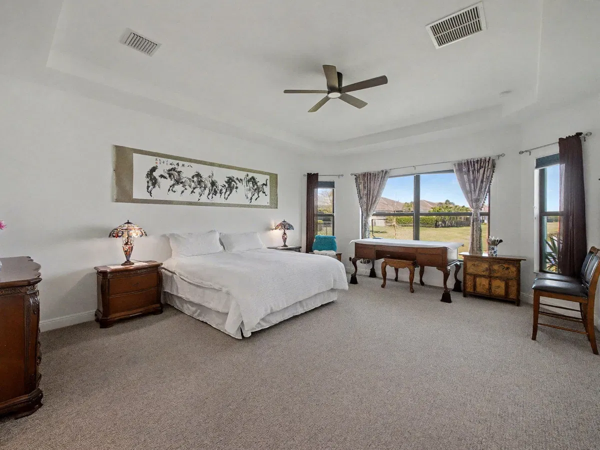  Residence photo 28