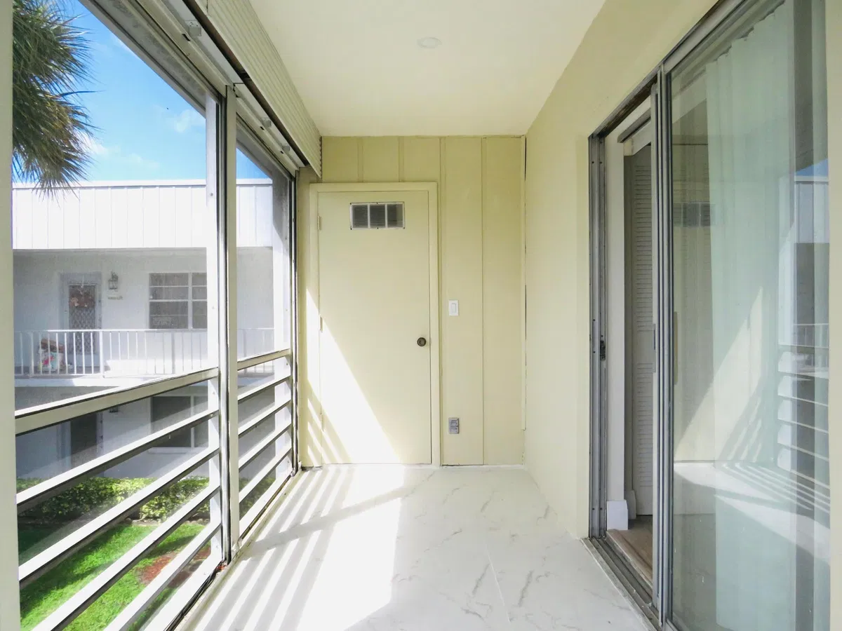 Residence photo 7