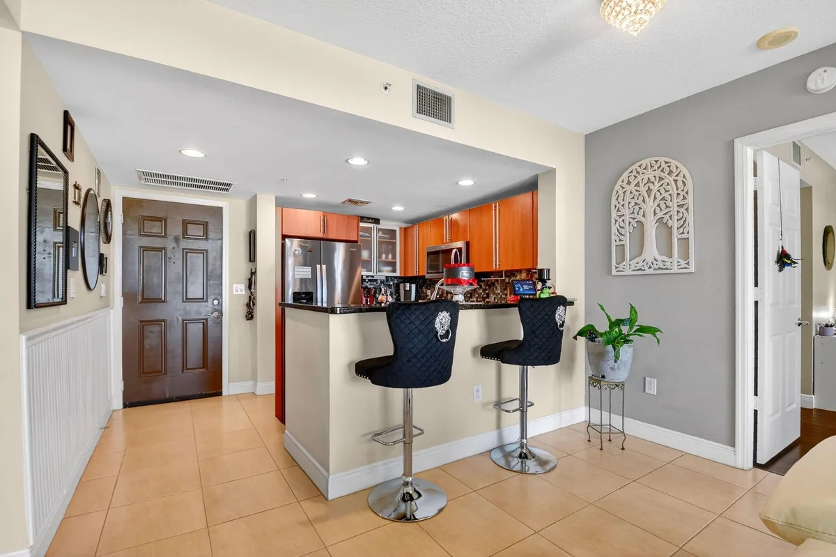 610 Clematis Unit 608