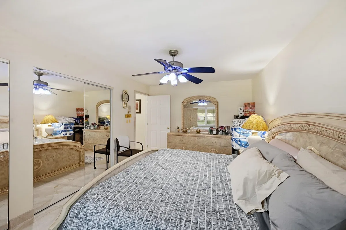  Residence photo 22