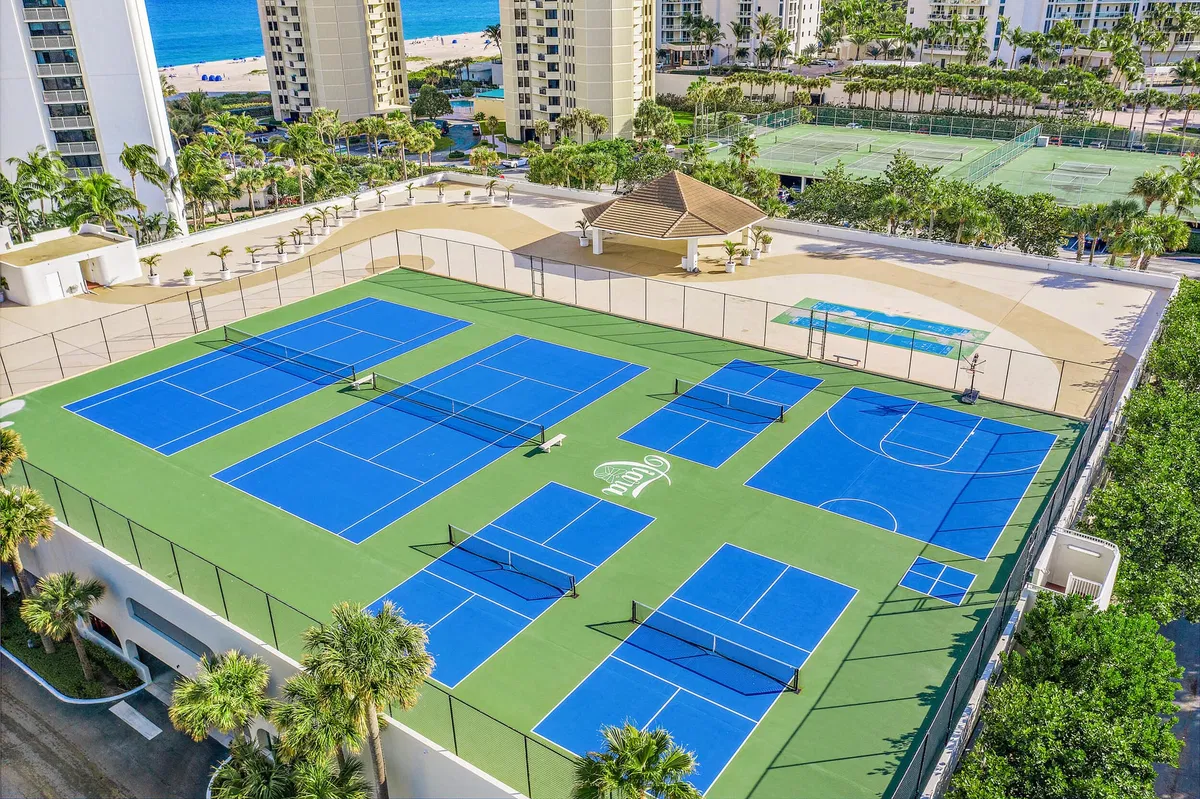 Singer Island Unit 17d photo 25