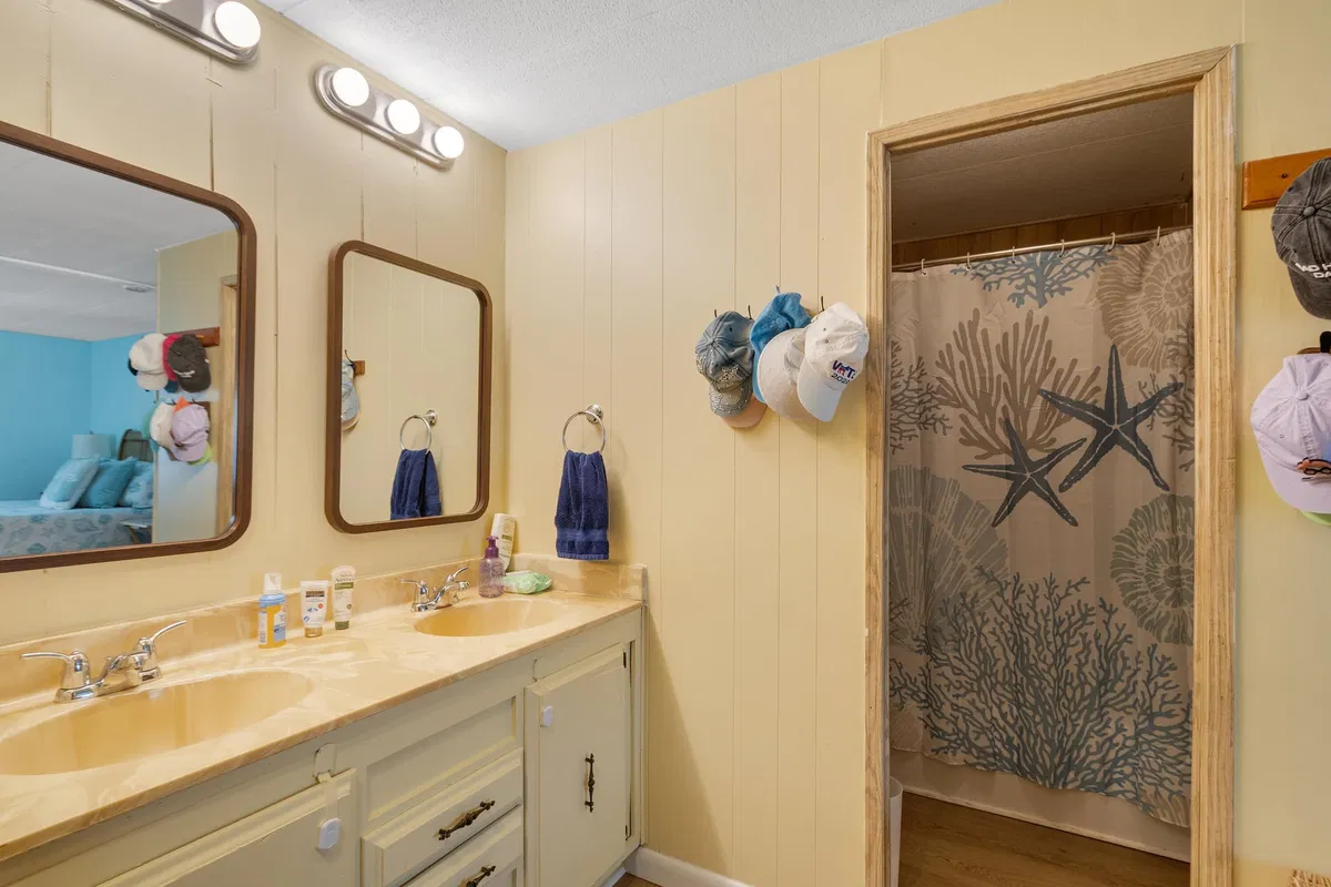 Residence photo 25