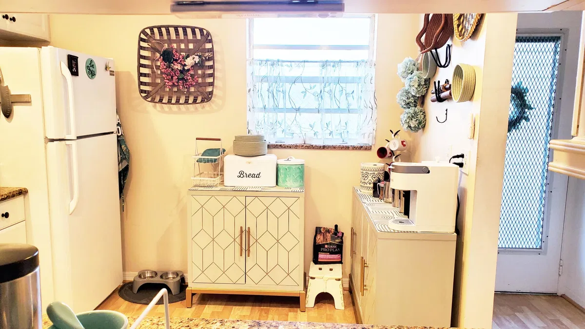 Unit 209 photo 10