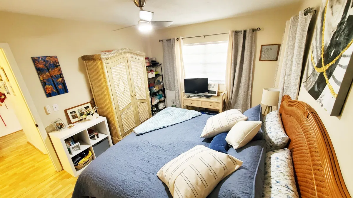 Unit 209 photo 19