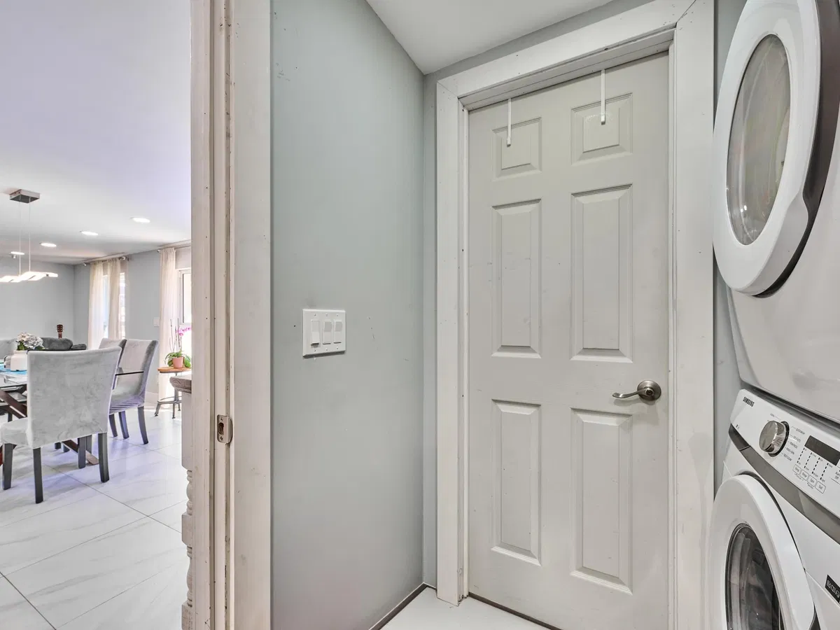 Residence photo 37
